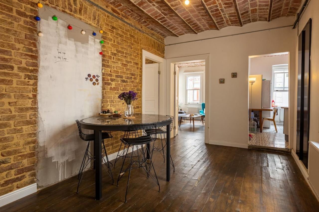 Renovated Apartment At The Heart Of Istanbul With Huge Terrace Exterior foto